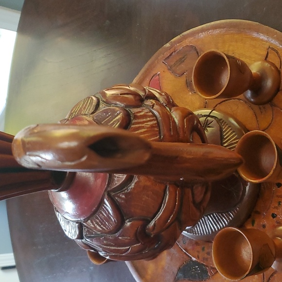 BEAUTIFUL WINE 🍷 DECANTER AND CUP SET - Picture 7 of 15